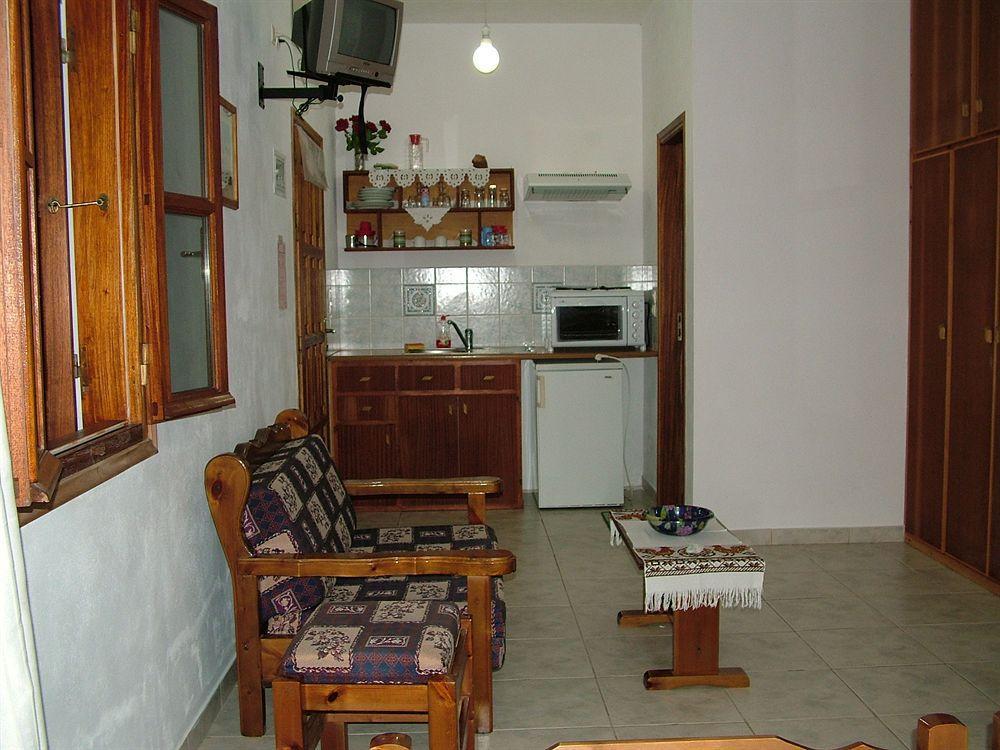 Meroi Studios - Adults Friendly Σκύρος Εξωτερικό φωτογραφία